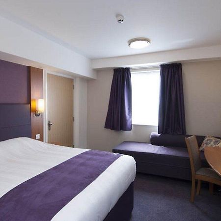 Premier Inn Brentwood Exteriér fotografie