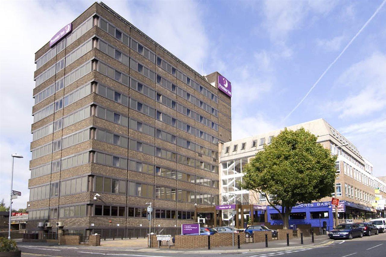 Premier Inn Brentwood Exteriér fotografie
