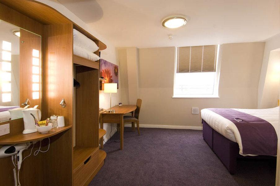 Premier Inn Brentwood Exteriér fotografie