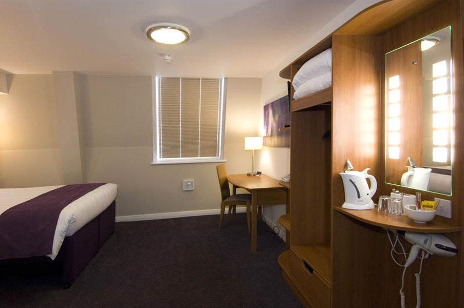 Premier Inn Brentwood Exteriér fotografie