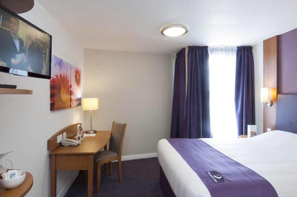 Premier Inn Brentwood Exteriér fotografie